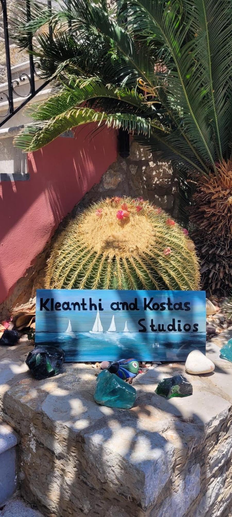 Kleanthi And Kostas Studios Simi Exterior foto